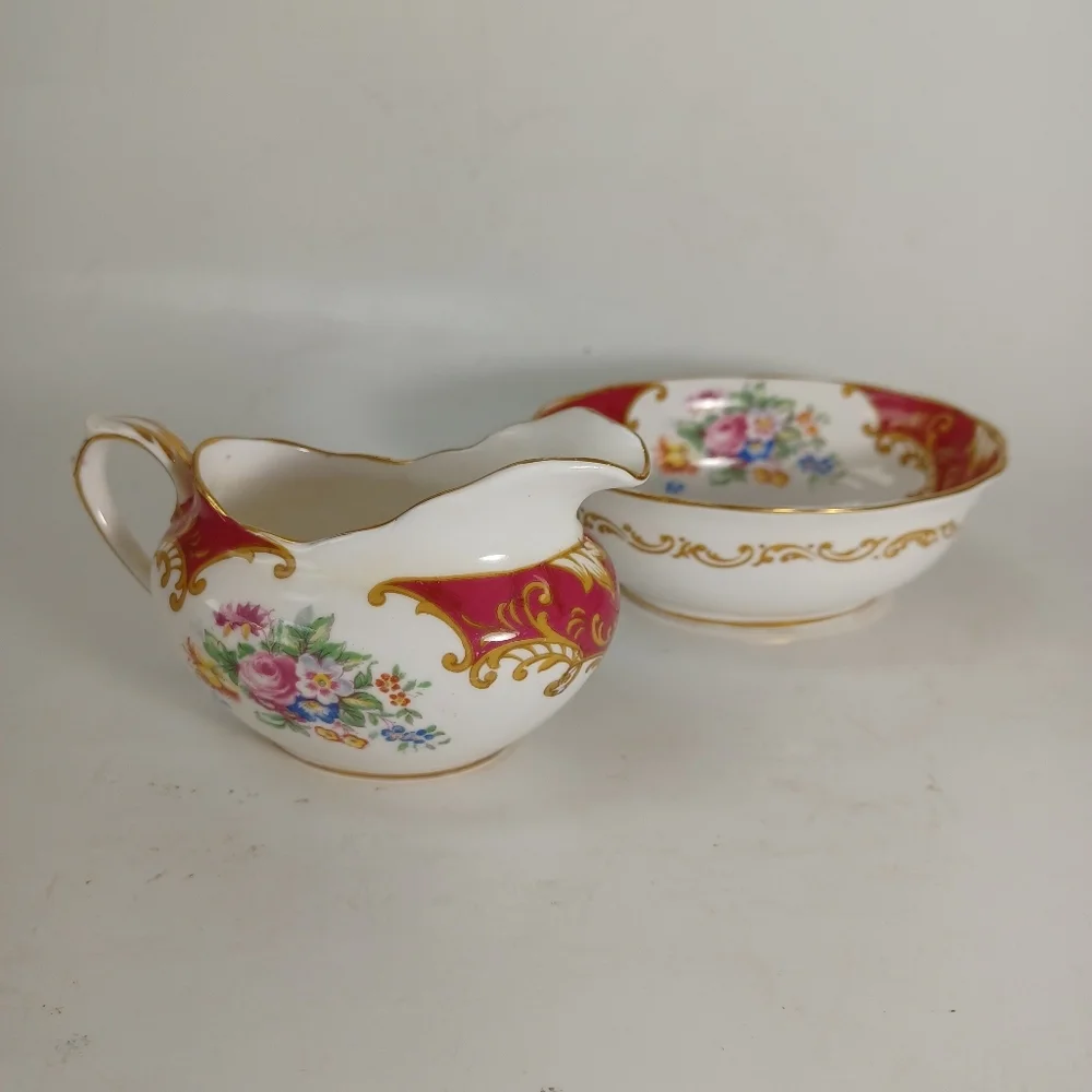 Royal Albert China Canterbury Sugar‎ and Creamer Vintage Set Bone China